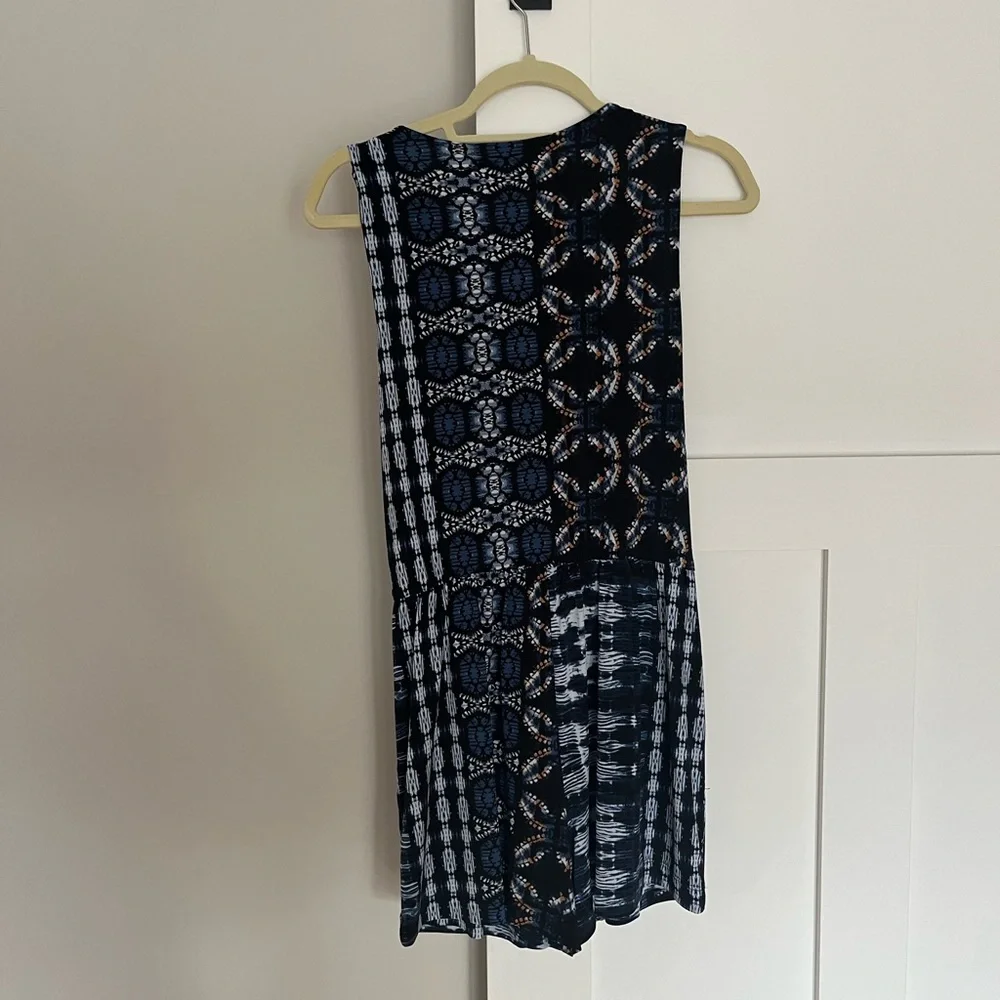 BCBGeneration Navy Sleeveless Romper - Size Small - Picture 4 of 5